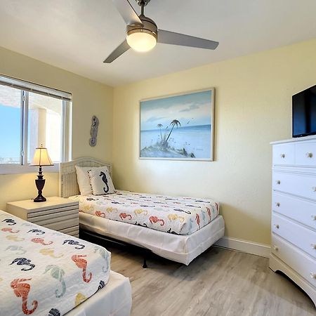 Villa Oceanfront Balcony, Pool, Bbq, Steps To Flagler Ave New Smyrna Beach Esterno foto